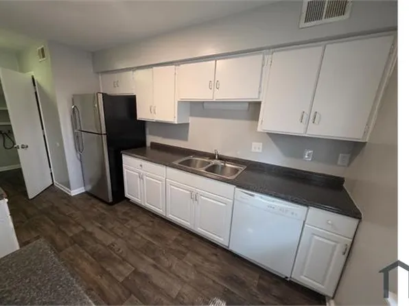9124 Black Heath Cir Unit B, Charlotte, NC 28214