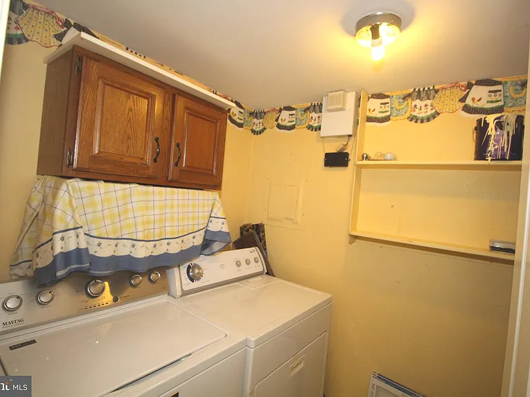 681A Rose Hollow Dr — Photo 26