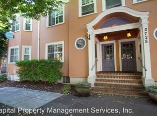 2728 SE Main St APT 7, Portland, OR 97214