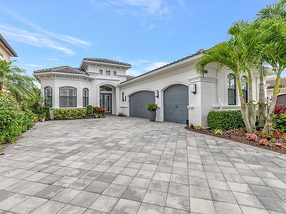 2nd image of 9820 Vitrail Ln
