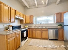 4840 Van Noord Ave, Sherman Oaks, CA