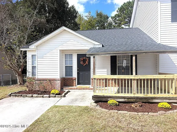 1091 W Pueblo Drive, Jacksonville, NC 28546