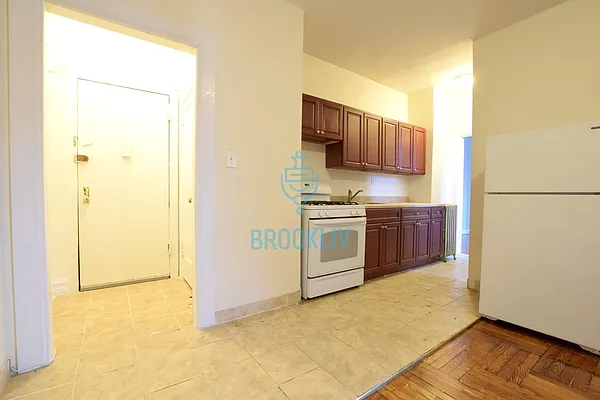 Rented by null | media 3