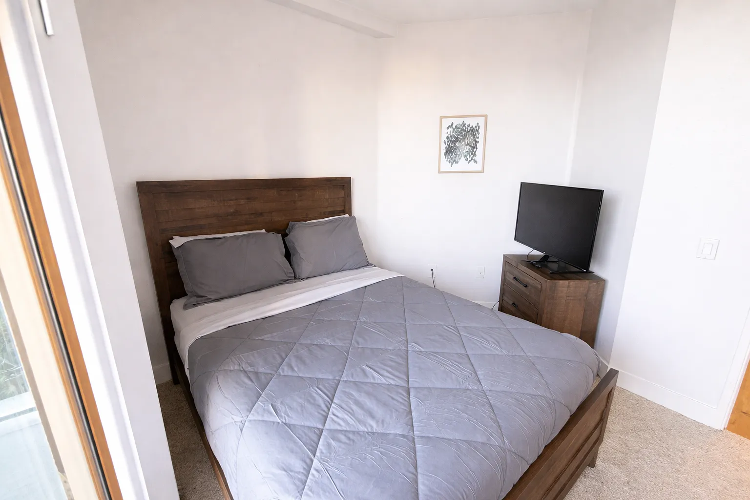 2 bed, $11,070 — Photo 4