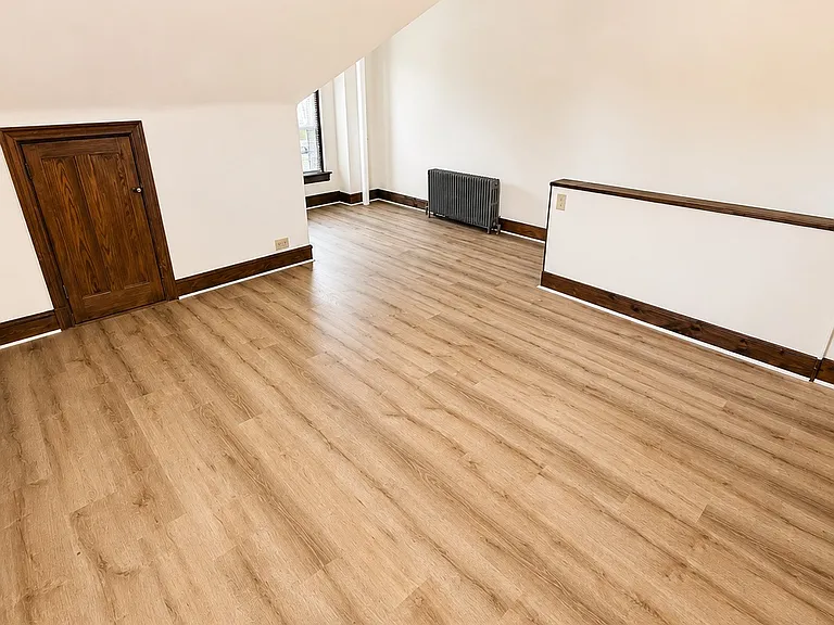 34 E Reliance Rd — Photo 18