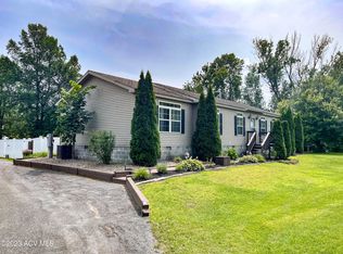 238 Lyons Rd, Plattsburgh, NY 12901