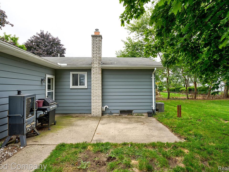47051 Burton Dr, photo 28