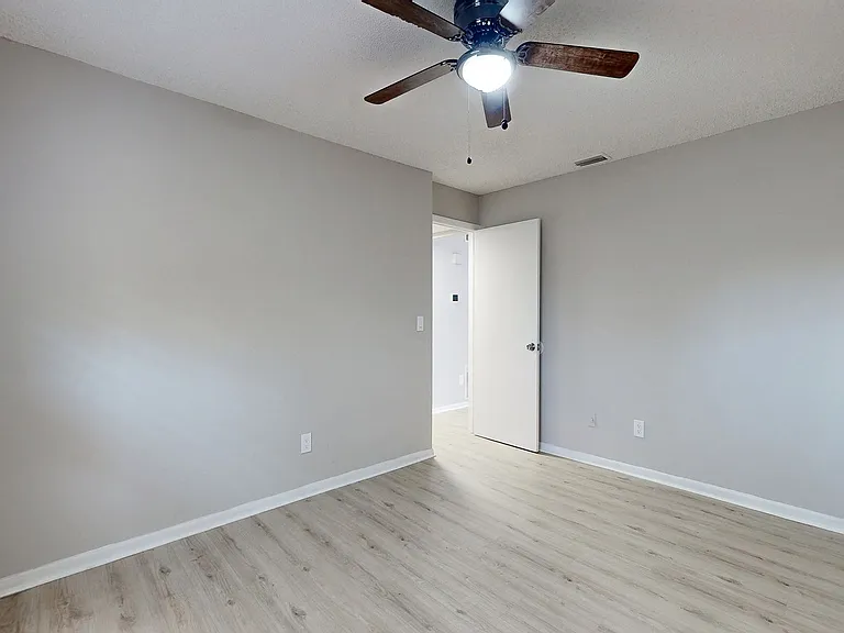 2111 Firestone Rd #3 — Photo 11