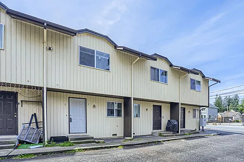 6911 Rainier Dr Photo 1