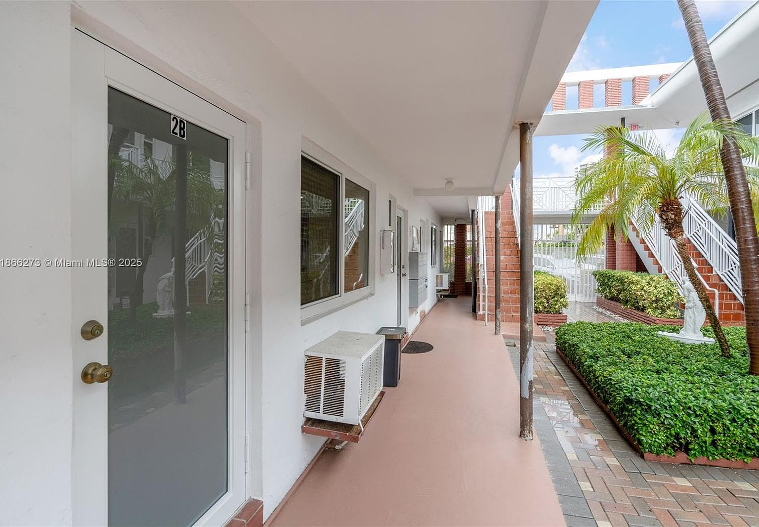 7424 Byron Ave APT 2B, Miami Beach, FL 33141 | Zillow