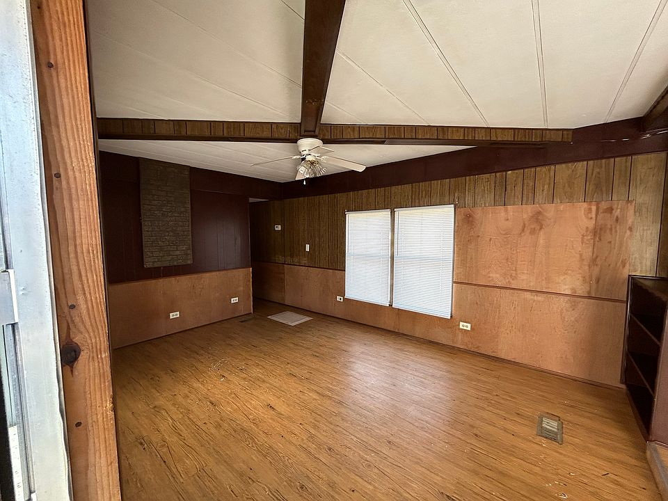 2nd image of 820 Tanager Rd #10