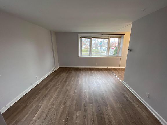 3rd image of 848 Tyson Ave Floor 1