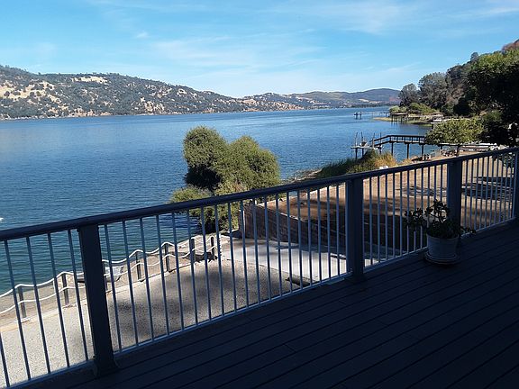 3rd image of 10098 Crestview Dr