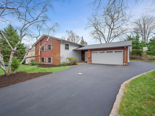 2719 Kincaid Dr, Woodridge, IL 60517