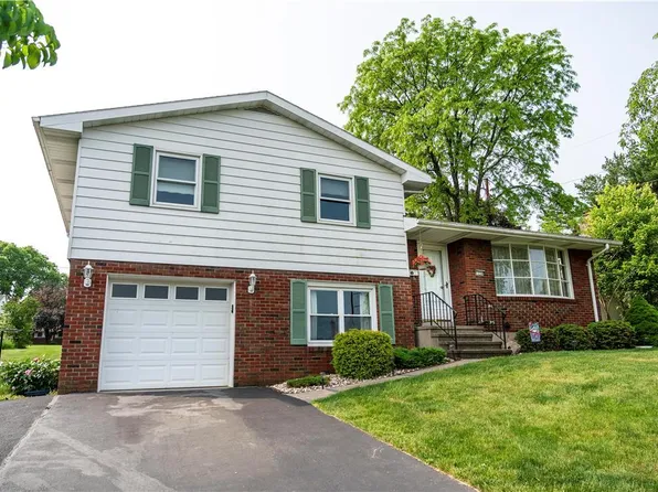 1228 Pennsylvania St, Whitehall, PA 18052