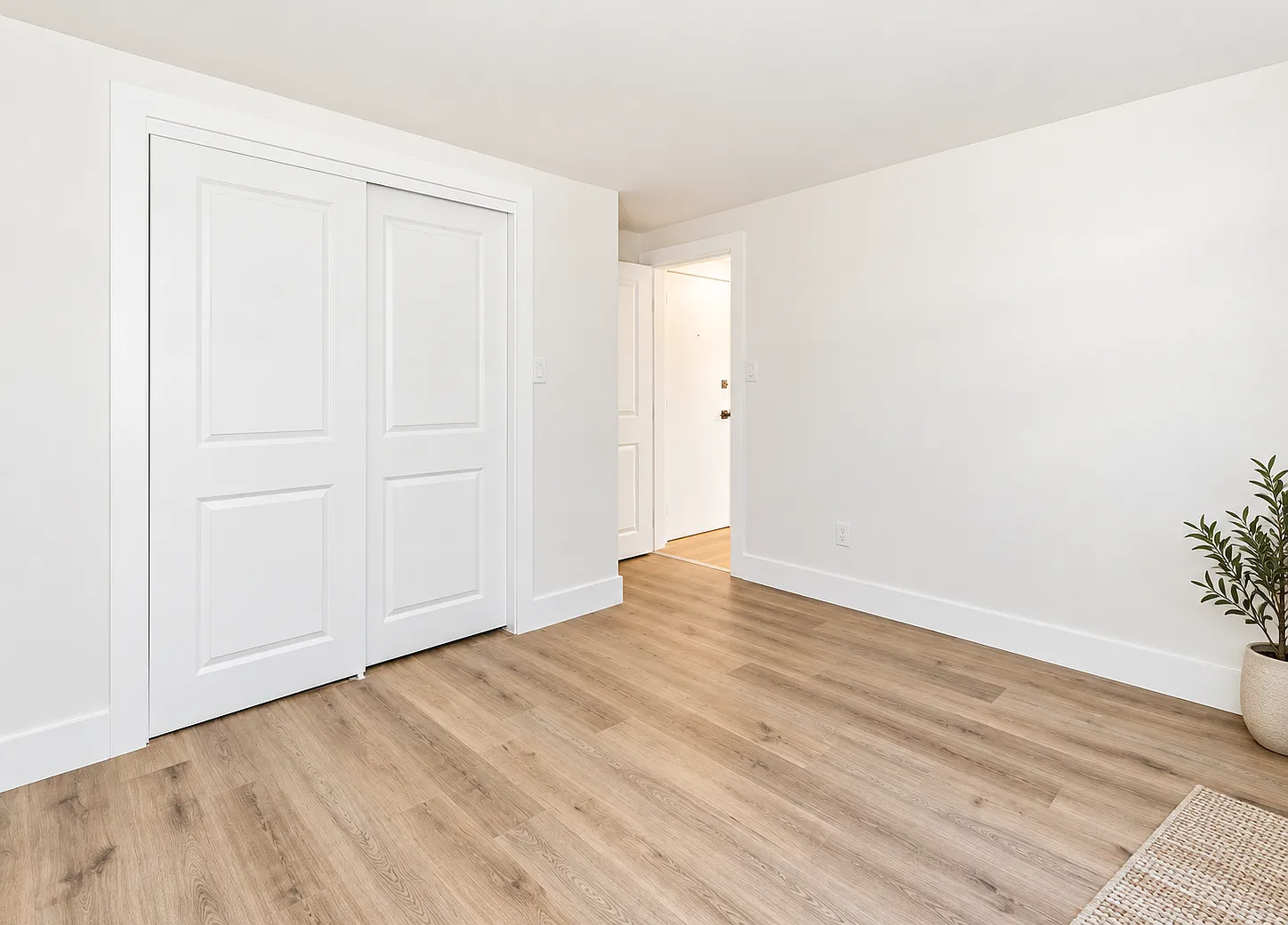 2 bed, 900 sqft, $2,500 — Photo 3