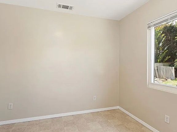 5th image of 540 Catalina Blvd