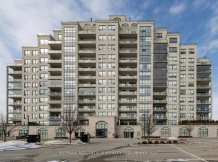 240 Villagewalk Blvd #901, London, ON N6G 0P6