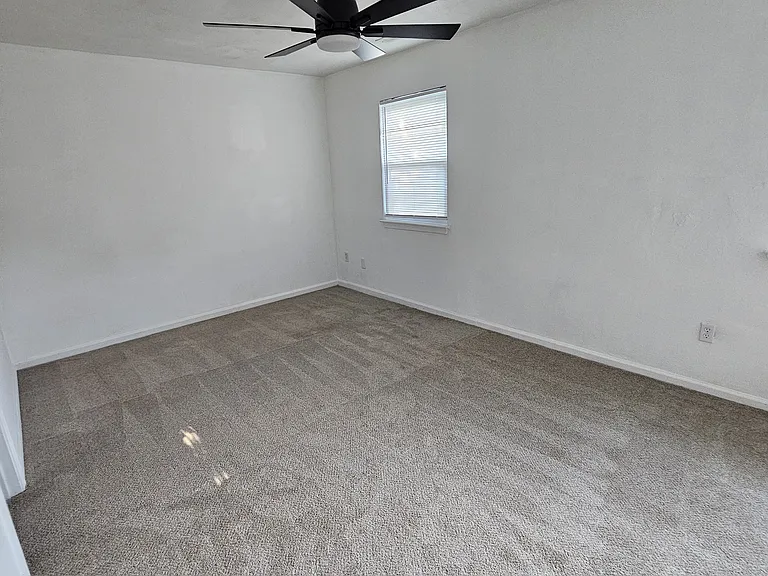 477 Hill Meadow Dr — Photo 7