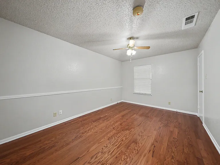 2433 Canyon Creek Dr — Photo 21