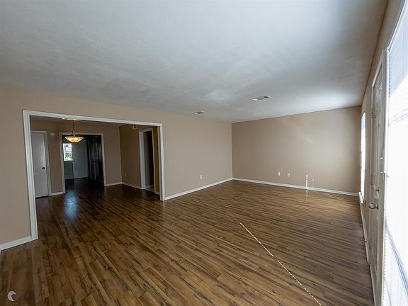 2nd image of 17105 Beaver Springs Dr