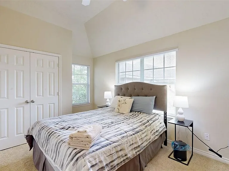 4307 Spring Hill Dr — Photo 22