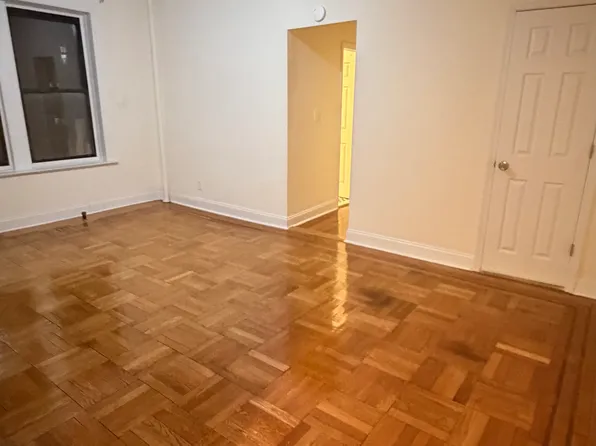 119-37 Metropolitan Avenue image 1 of 5