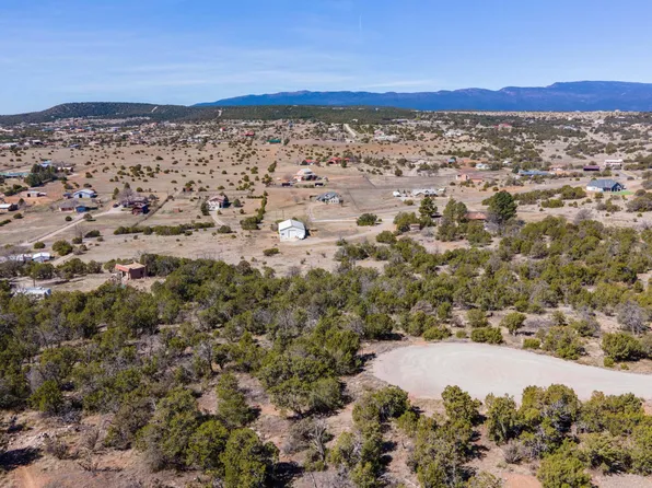 32 Ultimate Ct, Edgewood, NM 87015