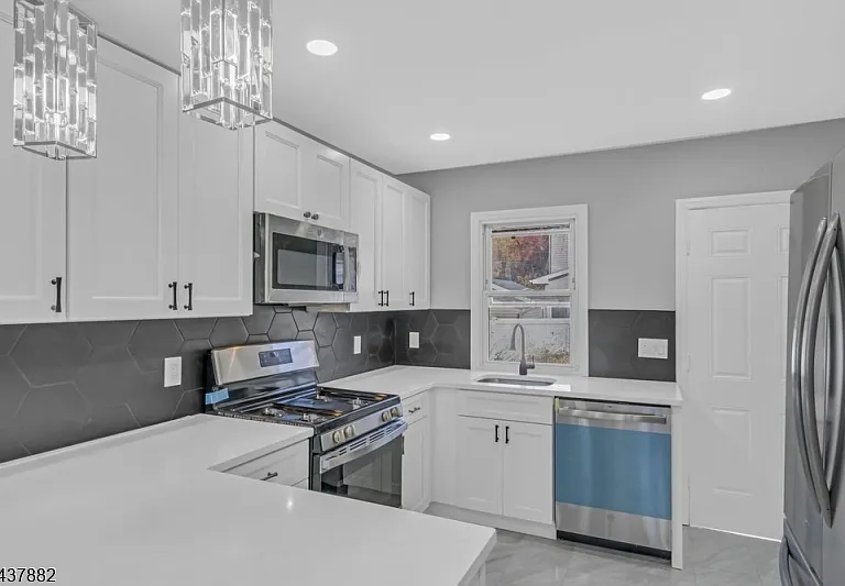 2617 Grasselli Ave — Photo 6