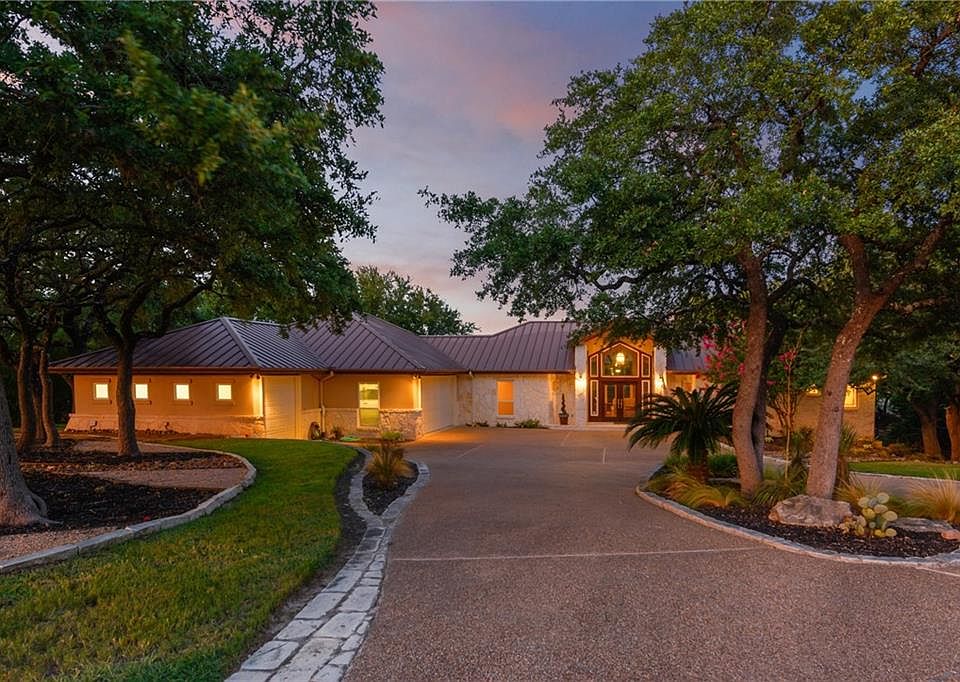1st image of 2405 Sailpoint Dr
