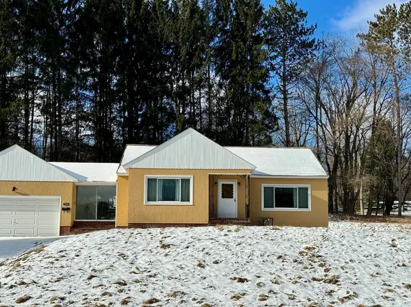 302 Erie St, Honesdale, PA 18431