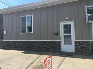 930 Valley St, Minot, ND 58701