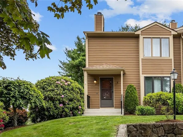 2 Tamarac Dr #A, Smithfield, RI 02828