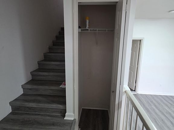 3rd image of 394 Hilton Rd #101