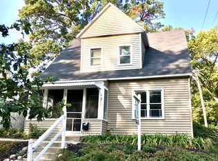 311 Houseman Ave NE, Grand Rapids, MI 49503