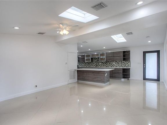 5th image of 2493 Andros Lane