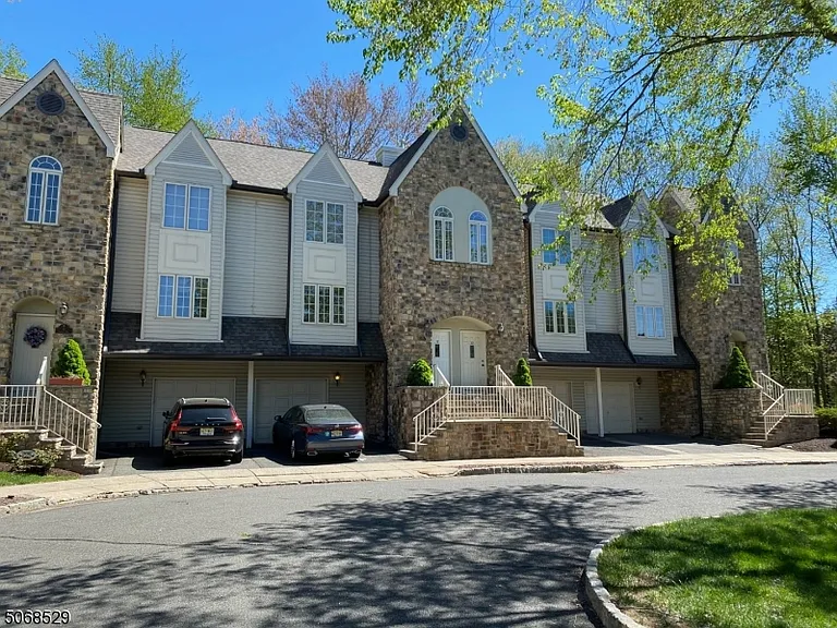 15 Starling Way — Photo 6
