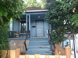 924 N 74th St, Seattle, WA 98103