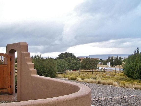 Mesa Views Upon Entry