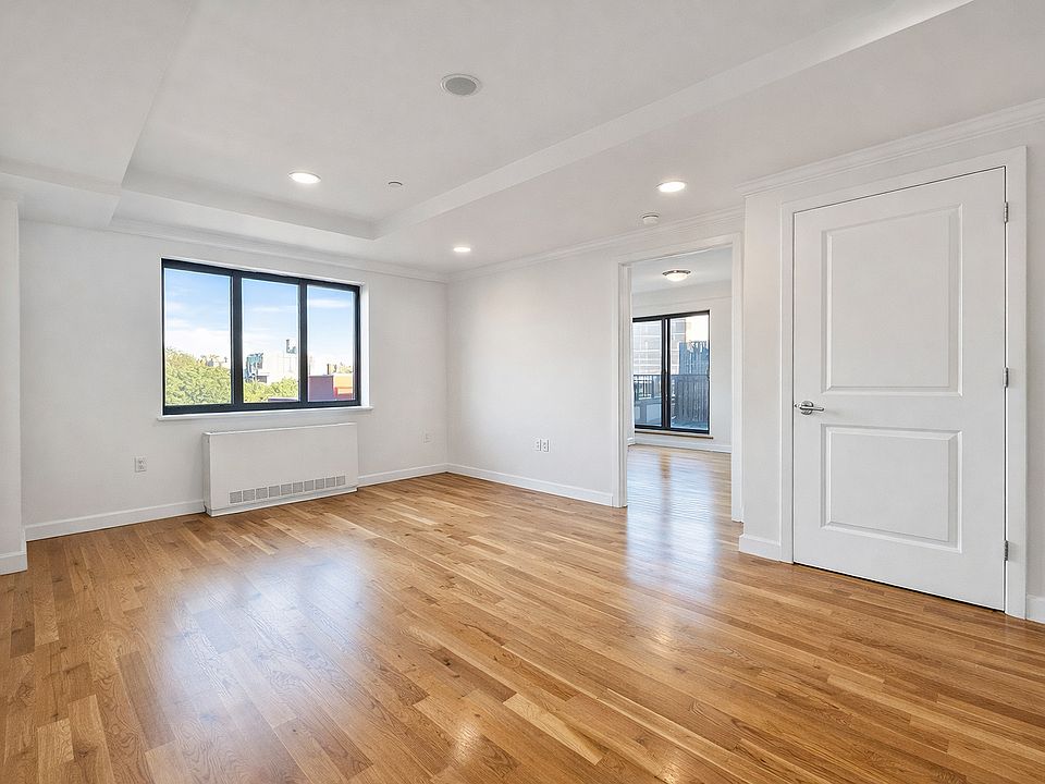 1st image of 3110 23rd St APT 5E