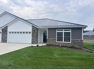 246 Glei Ct, Hillsdale, MI