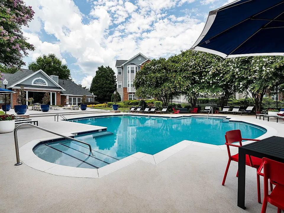 Avana Creekside