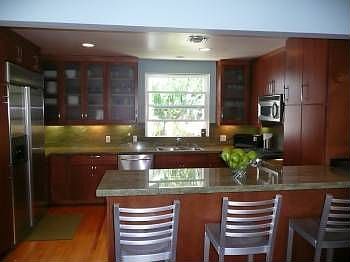 4th image of 7839 Naylor Ave