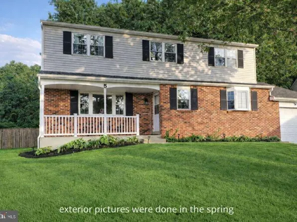 5 Majestic Dr, Newark, DE 19713