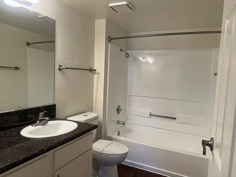 Corona Pointe Resort — Photo 159