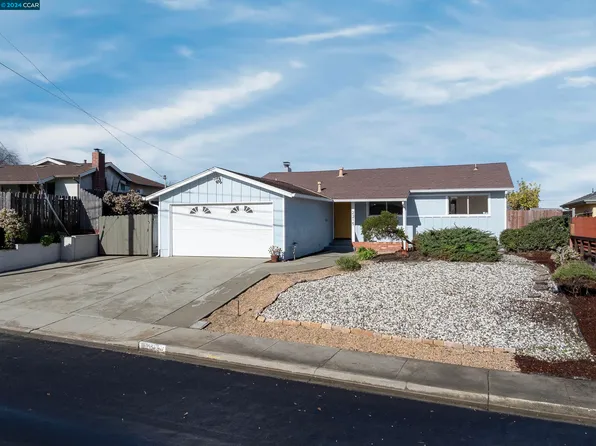 2215 Del Monte Dr, San Pablo, CA 94806