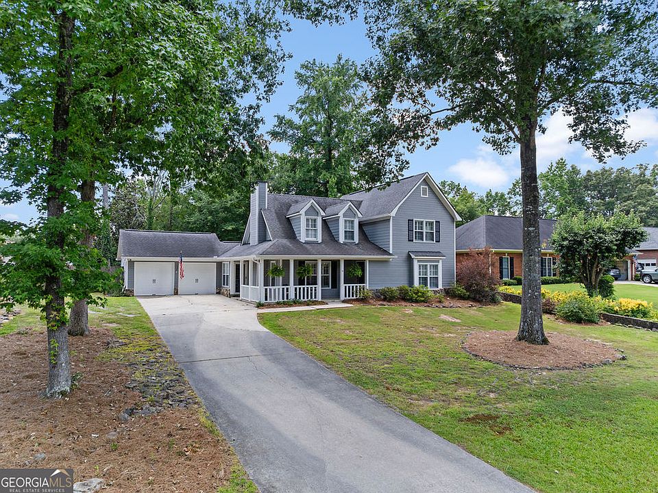 1st image of 15 Amberwood Trl NW
