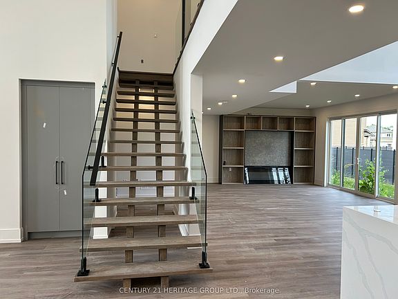 5th image of 3716 Quayside Dr