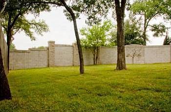 5th image of 4233 Columbine Dr
