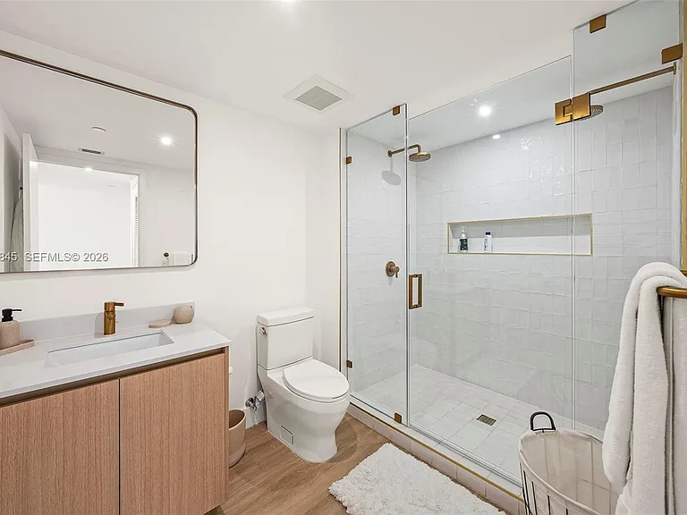 90 NE 32nd St #1024 — Photo 6